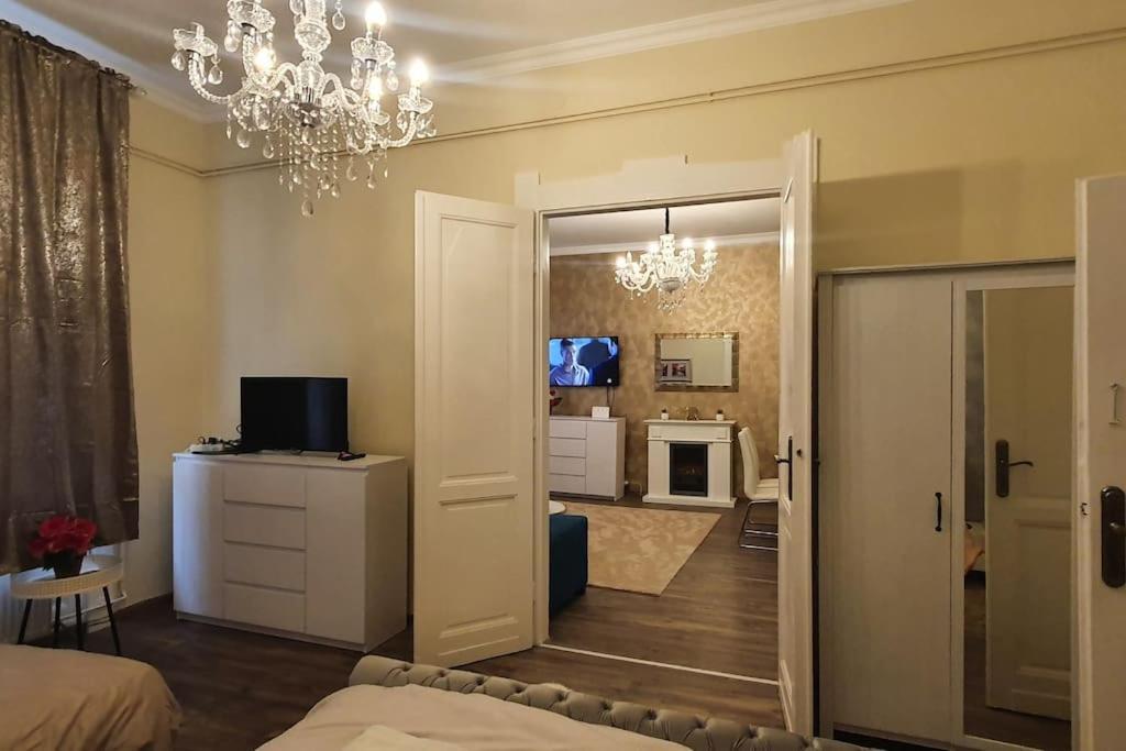 Buda Center Apartment Budapest Eksteriør billede