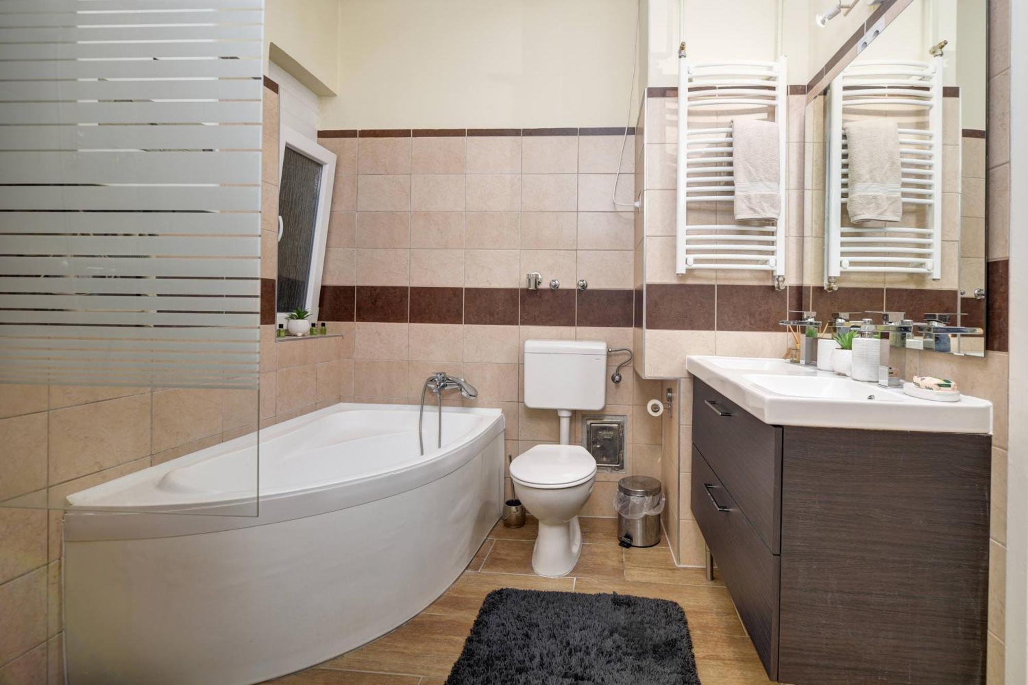 Buda Center Apartment Budapest Eksteriør billede
